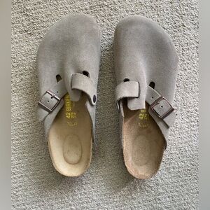 Birkenstock Boston Suede Clogs Size 42 Taupe
